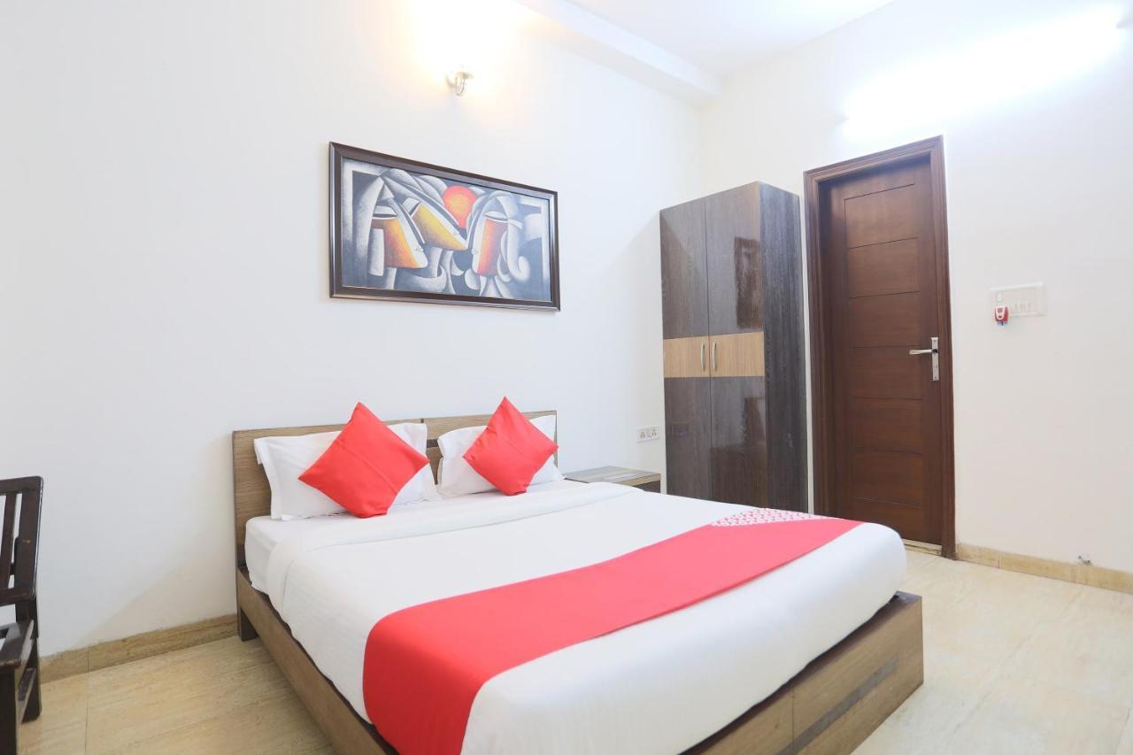 Oyo 72519 Meera Bhawan Hotel Vrindavan Ngoại thất bức ảnh